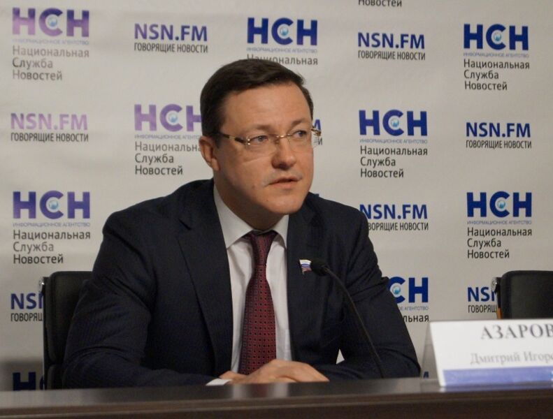 Азаров упрекнул «сократителя» Меркушкина и не постеснялся назвать собственную зарплату