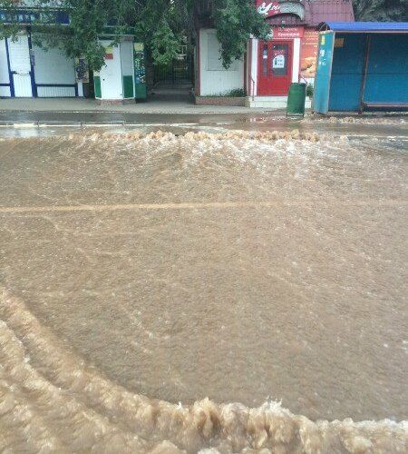 Сначала мы порвём свои водопроводы, а потом всех остальных