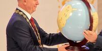 Сорок кандидатов отказались участвовать в «фикции и фарсе»