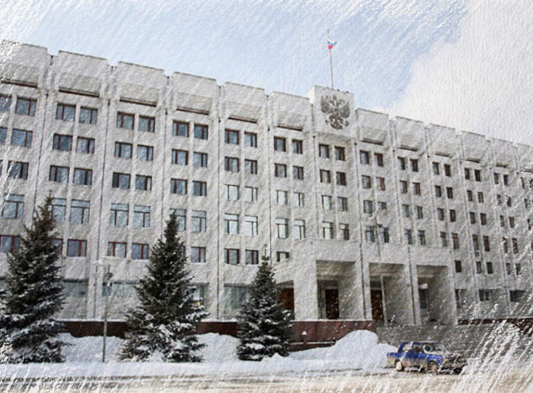 Рожин нашёл себя в кабинете нового губернатора