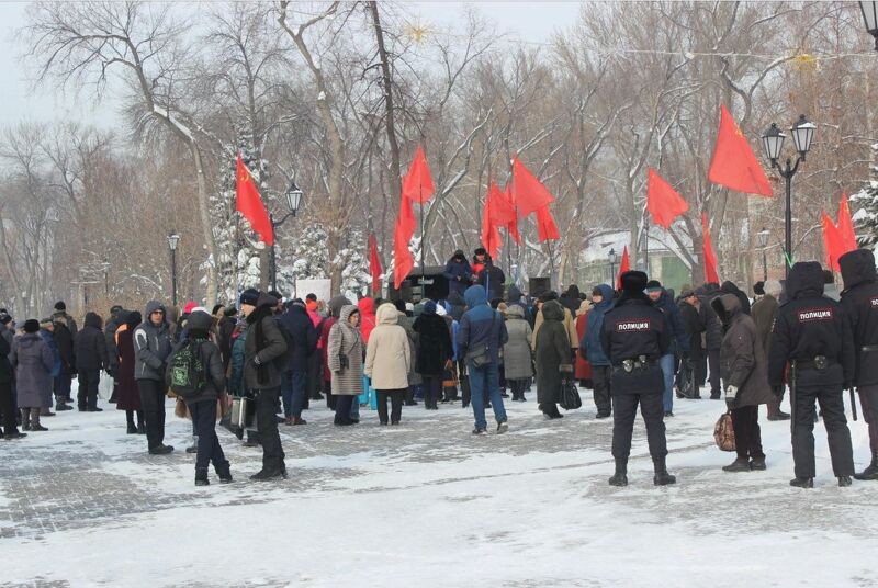 Коммунисты снова против роста цен 