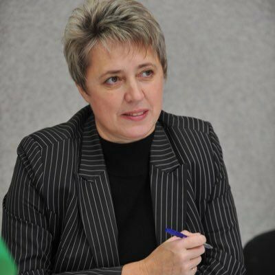 Елена заменила Елену
