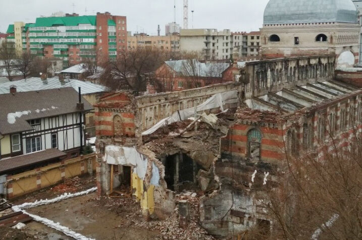 Синагога рискует превратиться в Стену плача 