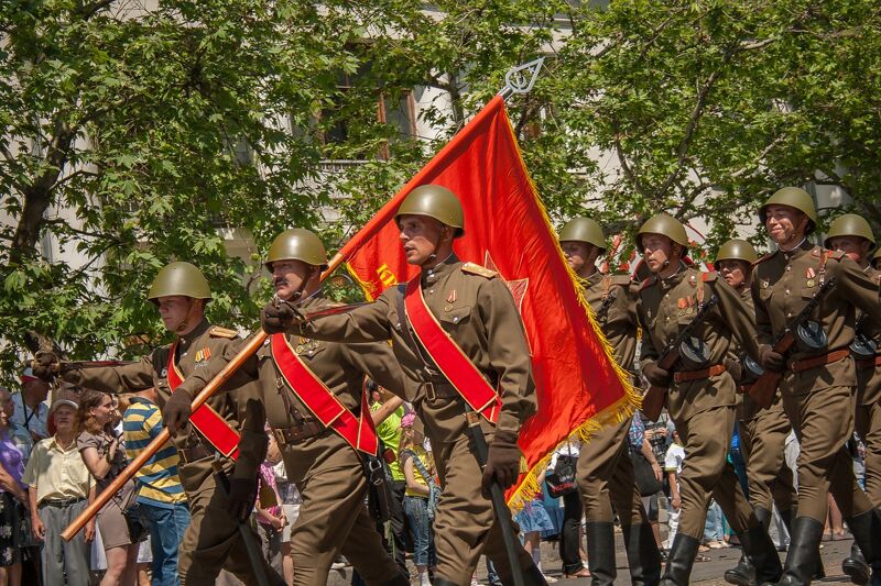 Парад будет дважды маскарадом