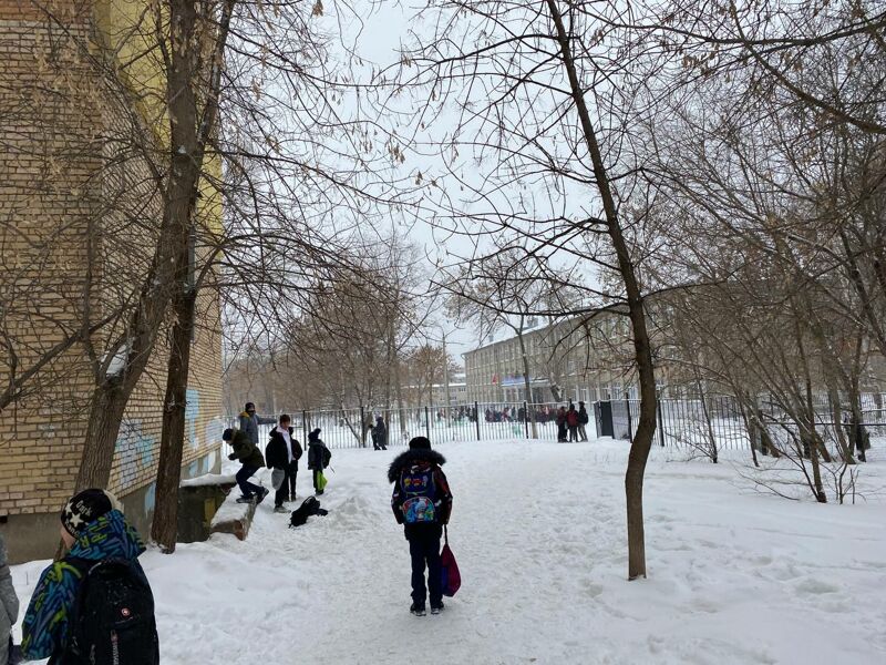 По всей Самаре эвакуировали школы из-за сообщения о заминировании