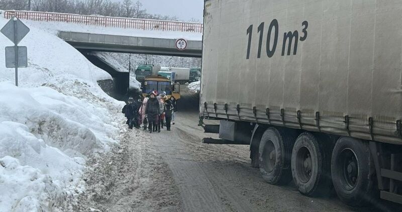 Прокуратура проверит данные о том, что детей из школьного автобуса высадили на трассе под Самарой