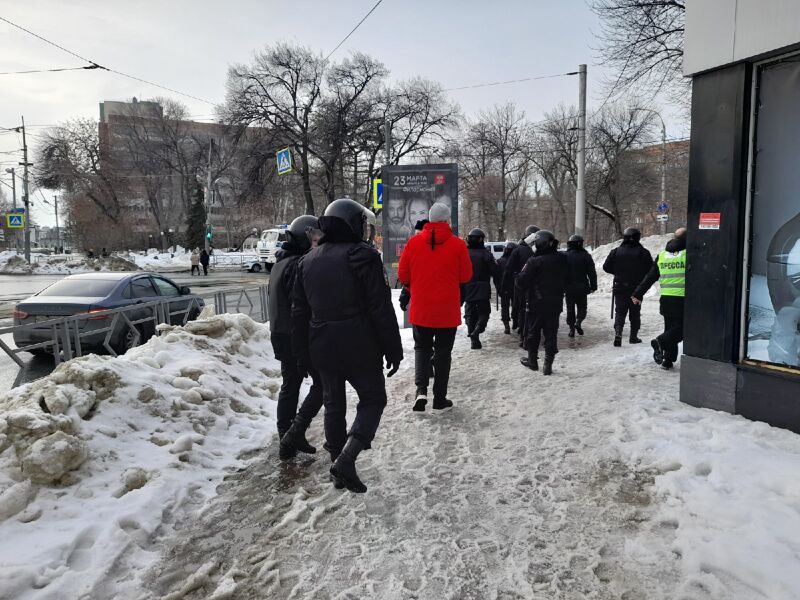 В Самаре на несогласованной акции было задержано 44 человека