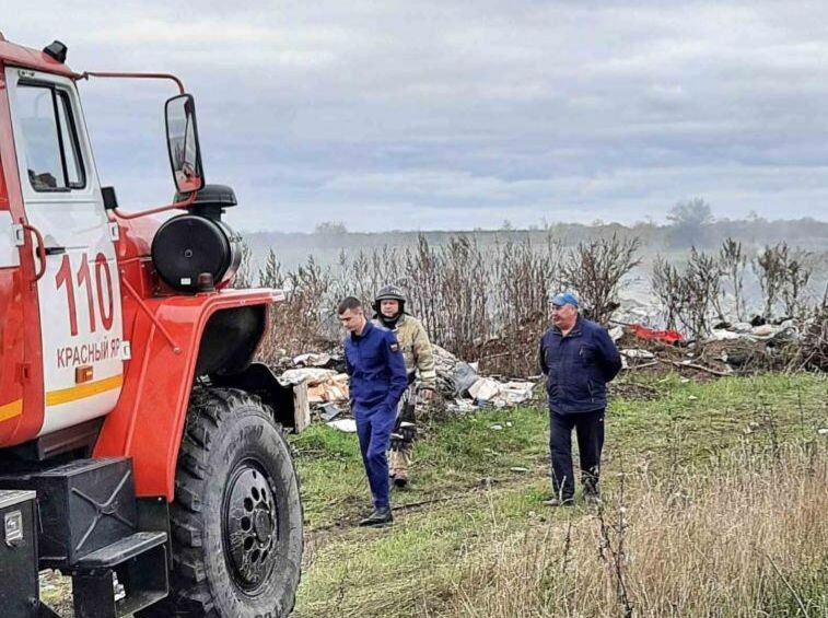 Прокуратура Красноярского района узнала о многодневном пожаре на свалке в селе Кривое Озеро из соцсетей