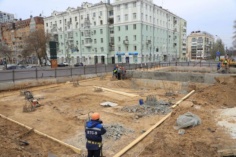 Заказчик и подрядчик строительства станции метро «Театральная» привлечены к ответственности