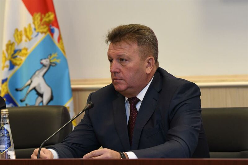 Генпрокуратура добивается изъятия земли у соседа Дмитрия Азарова
