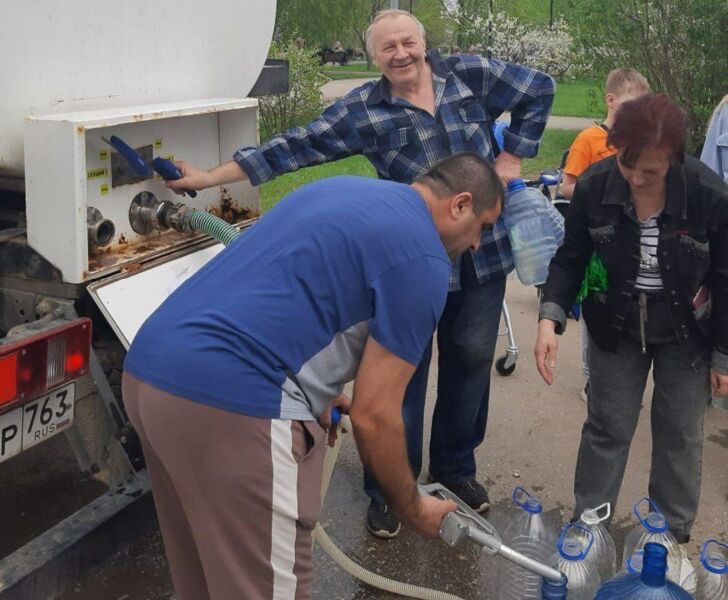 В Просвете, Пахаре и Рощинском пытаются наладить водоснабжение