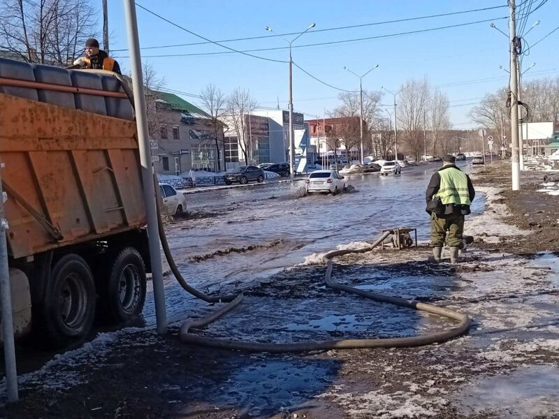 В Тольятти сделали замечание и.о. руководителя управления дорожного хозяйства из-за затопленных дорог