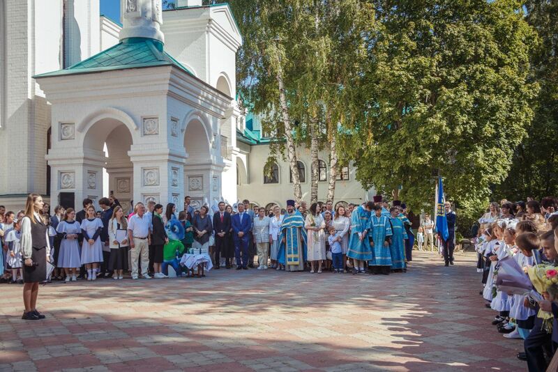 В православной гимназии открестились от выпускника, спевшего гимн Украины и песню о Бандере