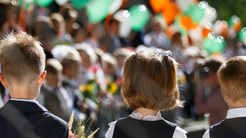 В Самаре сразу двоим детям стало плохо на линейке в школе