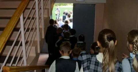 В Самаре и Тольятти эвакуировали учащихся из школ и колледжей