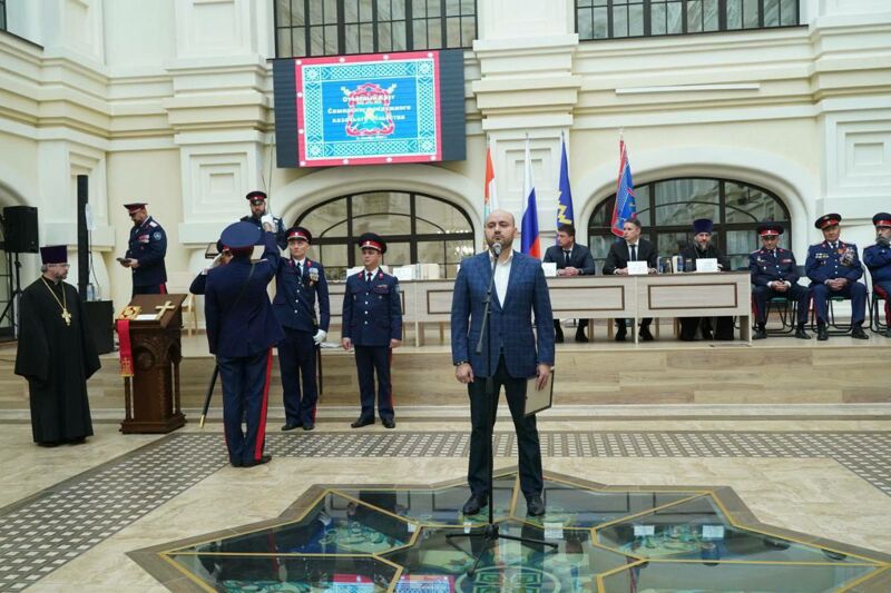 Вячеслава Федорищева приняли в казаки