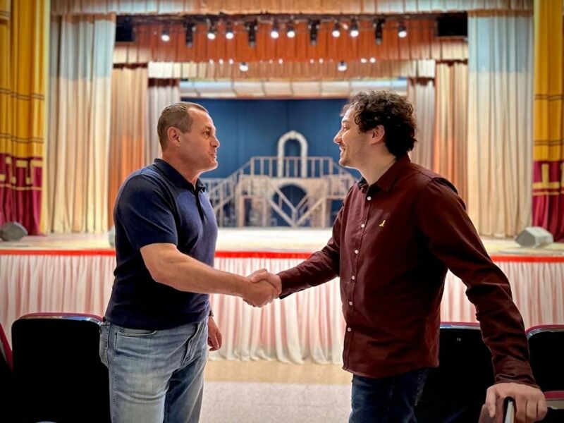 Отрадный остался без искусства