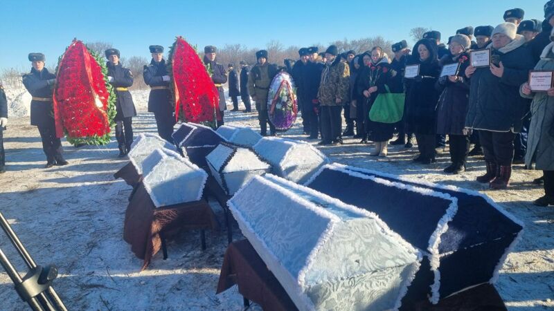 Останки самарского губернатора и его семьи, наконец, обрели покой