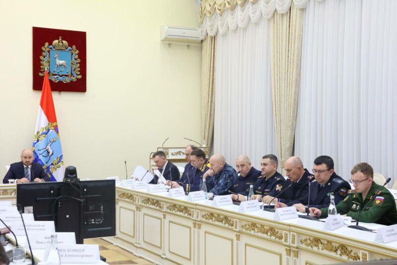 СВОих не хватает?