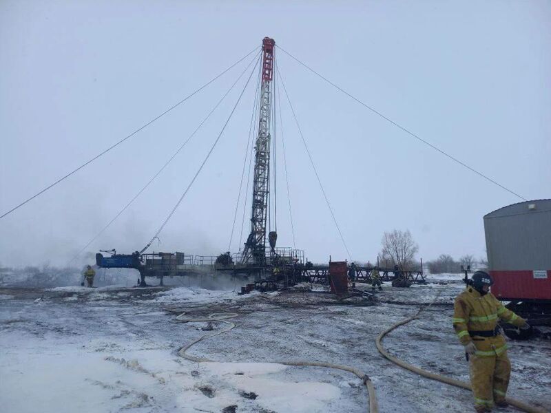 Четверо рабочих стали жертвами пожара на нефтяной скважине