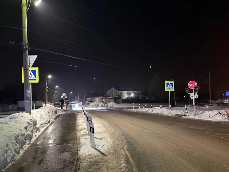 Электричка Новокуйбышевск — Тольятти сбила насмерть 18-летнюю девушку