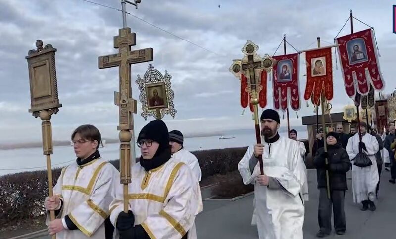 В Самаре не стали отменять крестный ход