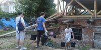 Волонтеры «Том Сойер Фест» начали работы на легендарном «Доме с часами»