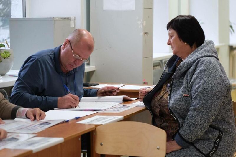 Избирательная комиссия Самарской области заверила списки кандидатов для участия в выборах в областной парламент