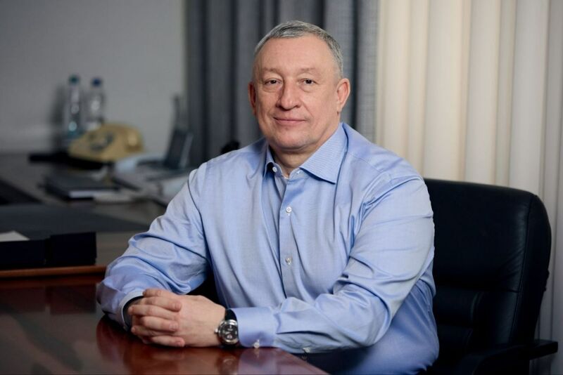 Александр Фетисов предложил запретить вейпы в Самарской области