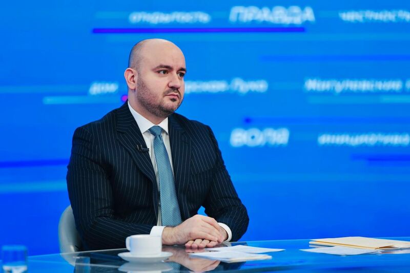 Вячеслав Федорищев заявил, что правительство сотрудничает со следствием
